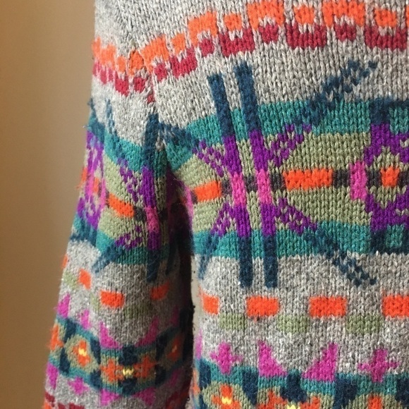 CHAPS Crew Neck Sweater With Aztec Pattern - Picture 3 of 5